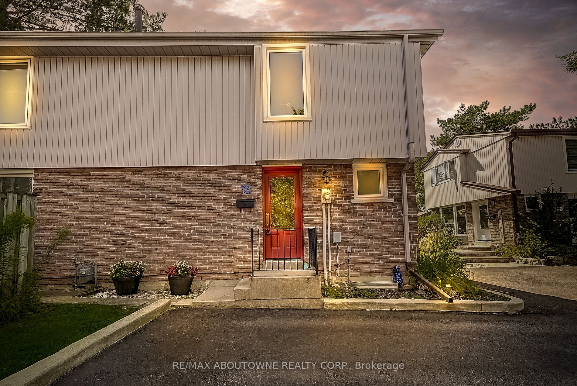59 Kenninghall Blvd, #32