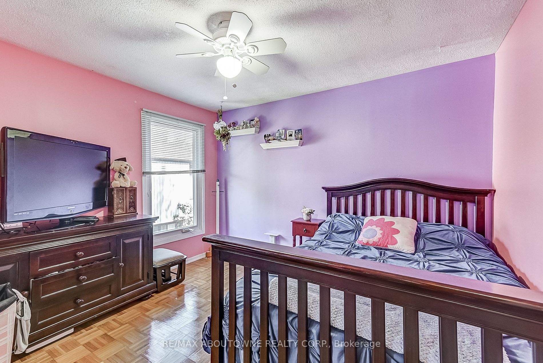59 Kenninghall Boulevard, #32