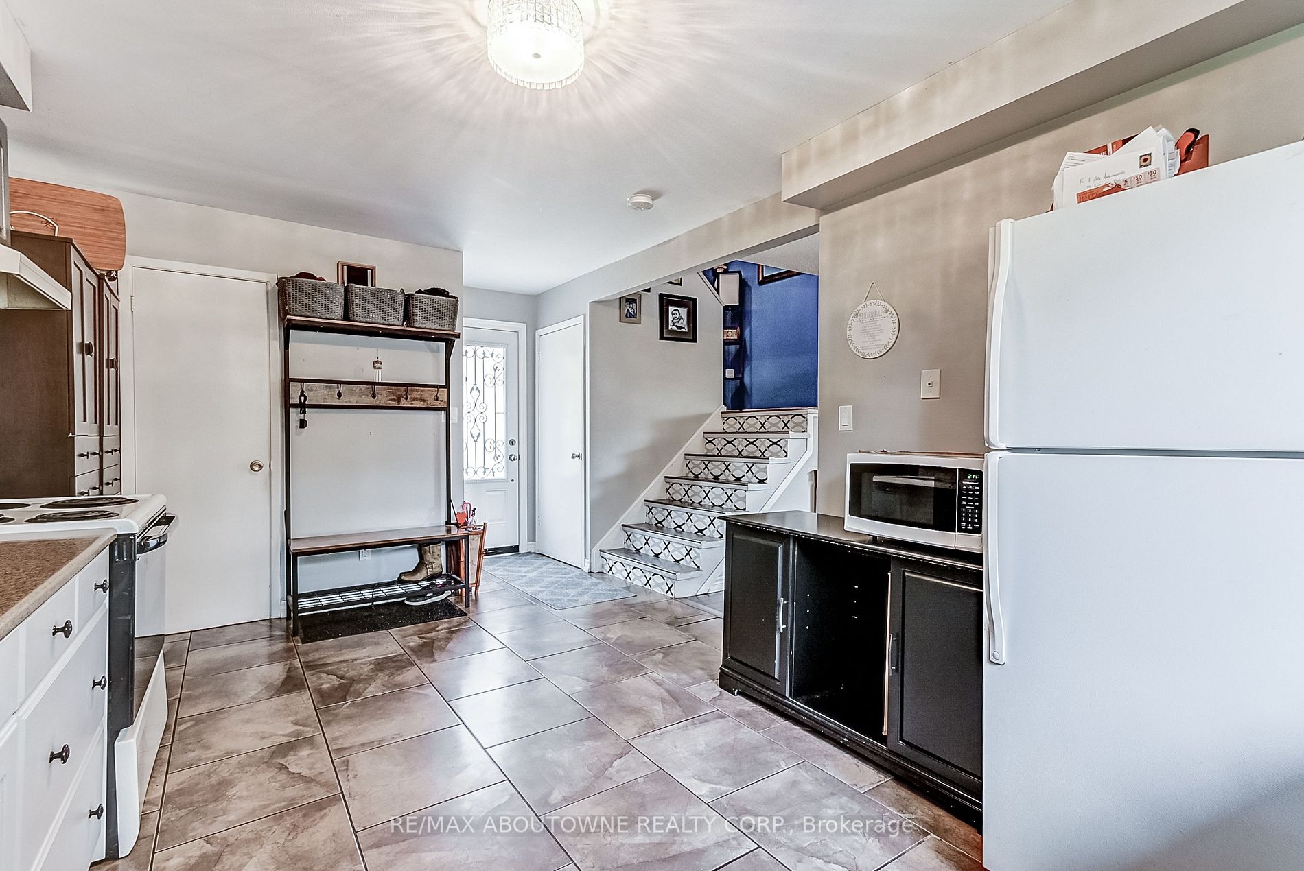 59 Kenninghall Boulevard, #32