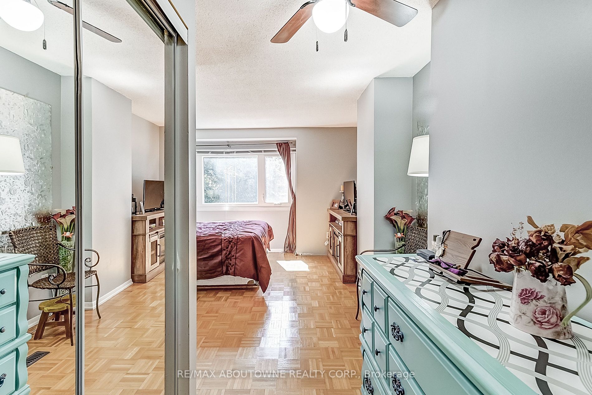 59 Kenninghall Boulevard, #32