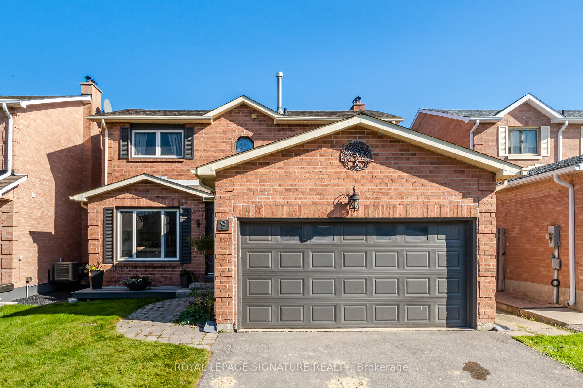 9 Fountainbridge Dr
