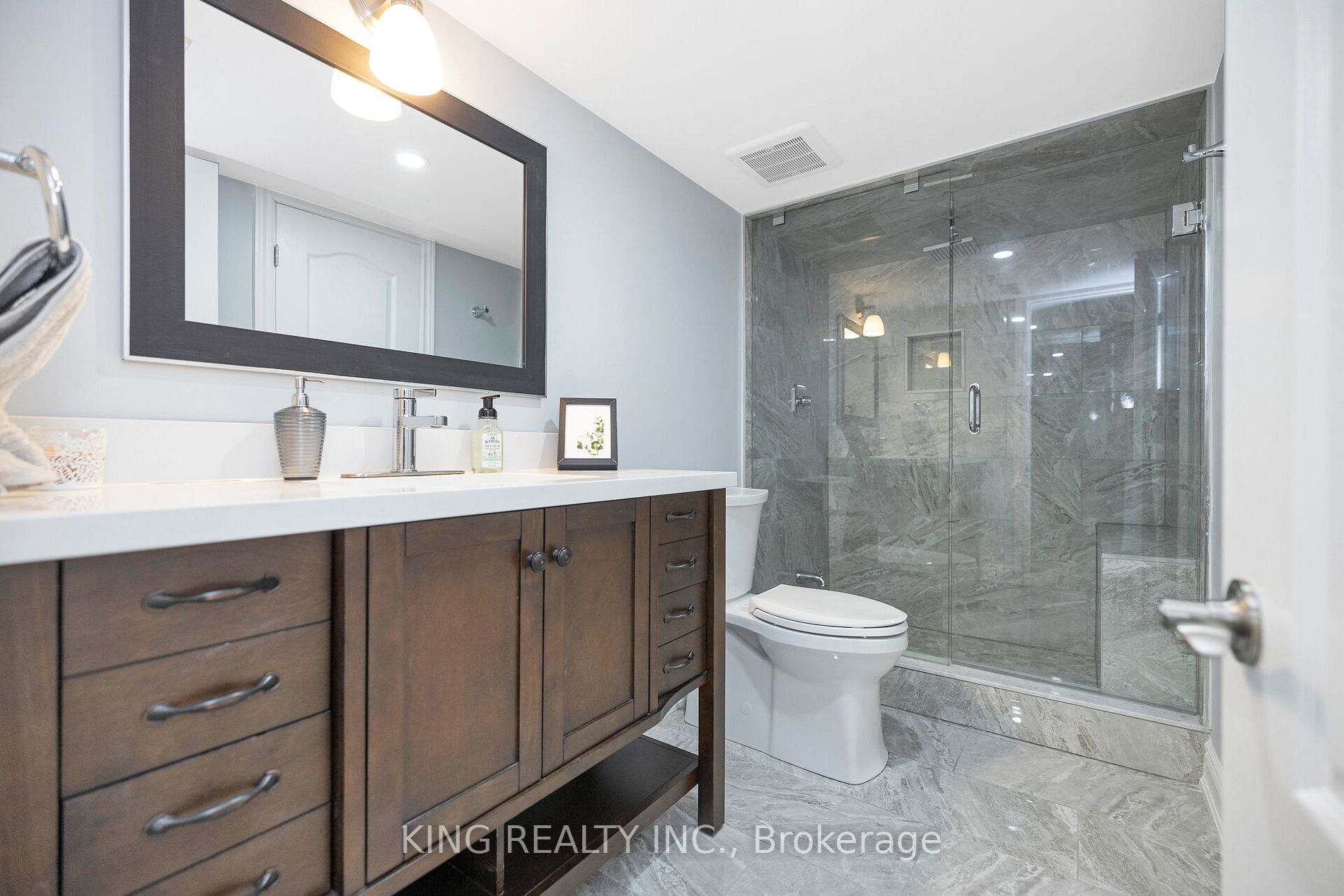 3153 Mission Hill Dr