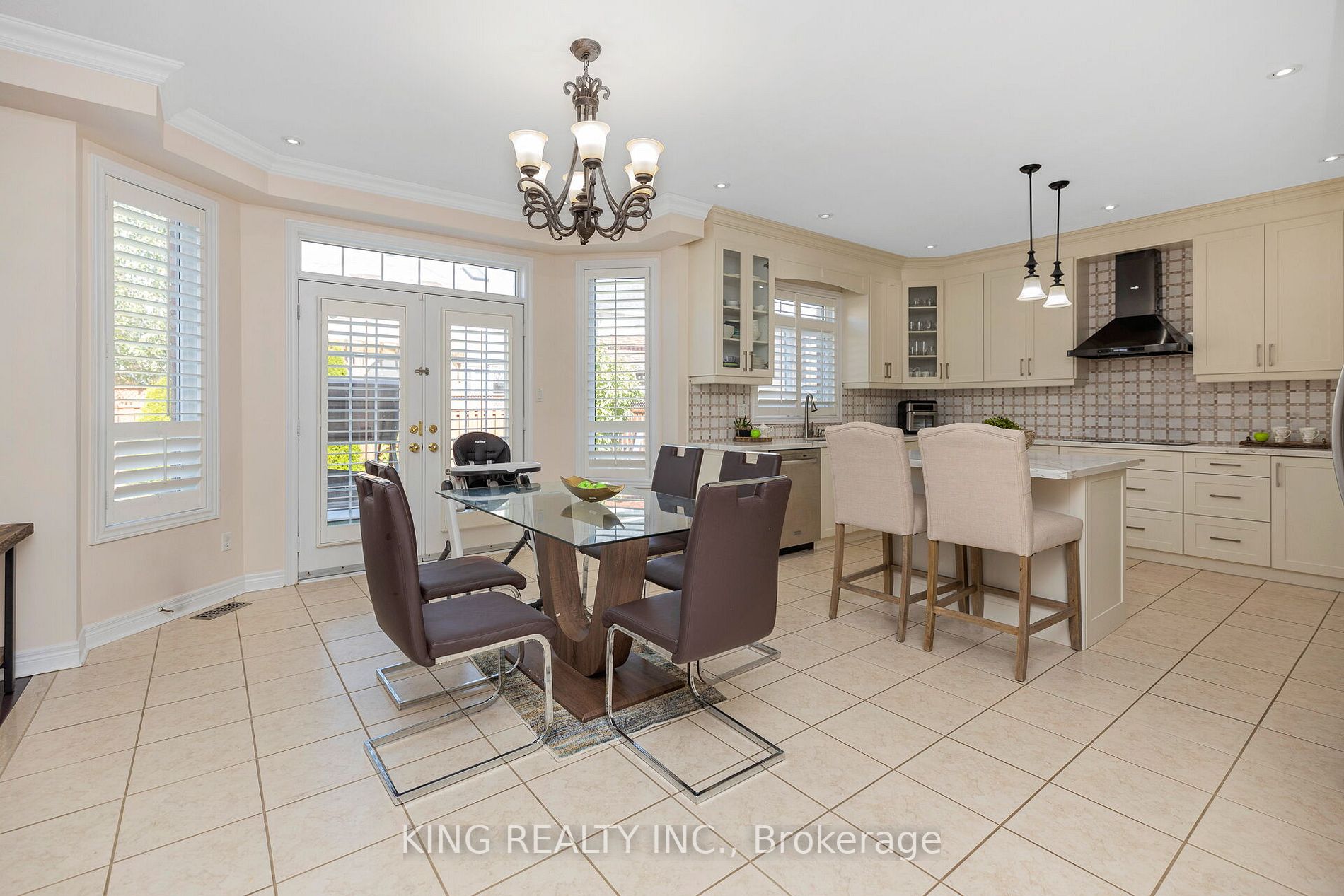 3153 Mission Hill Dr
