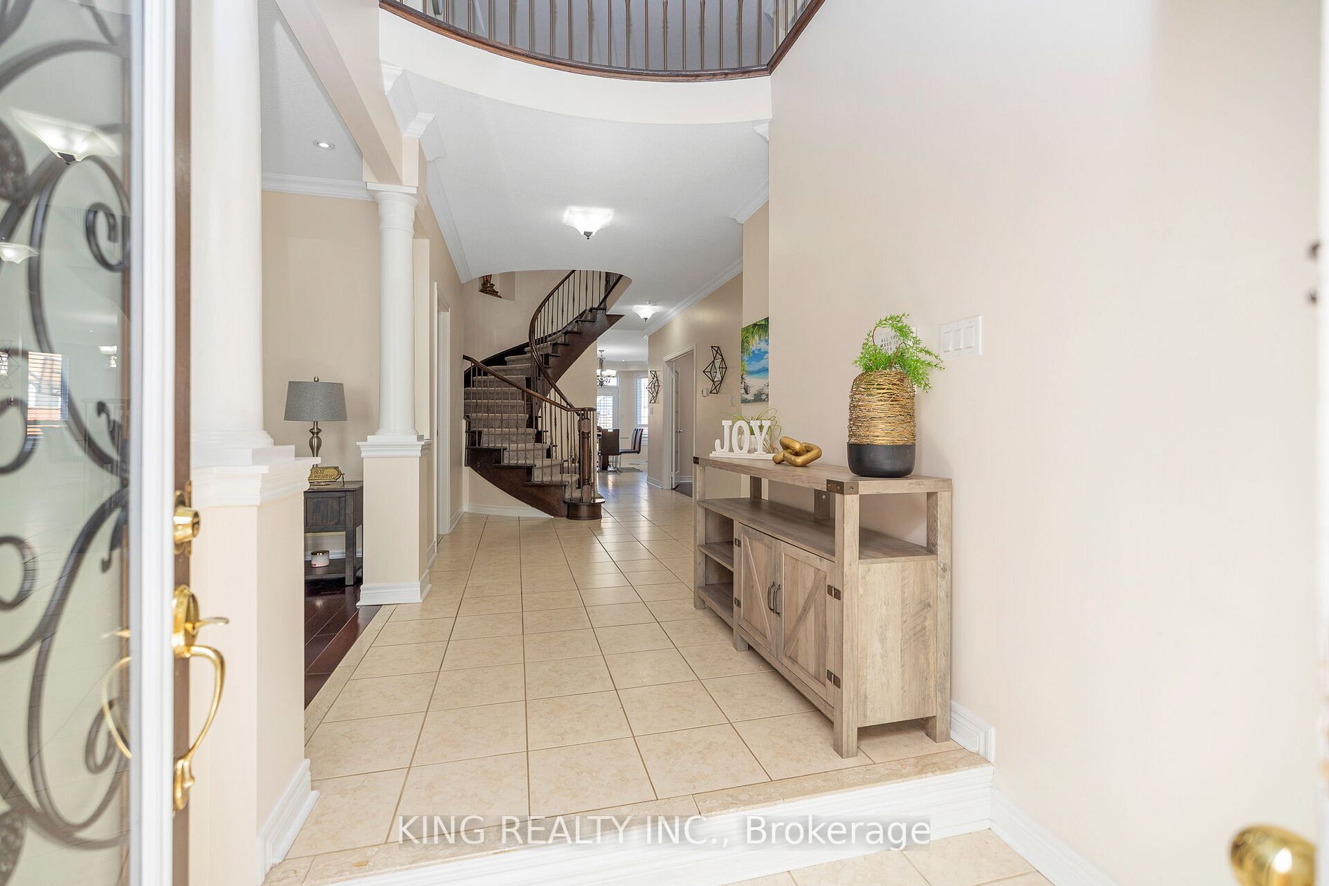 3153 Mission Hill Dr