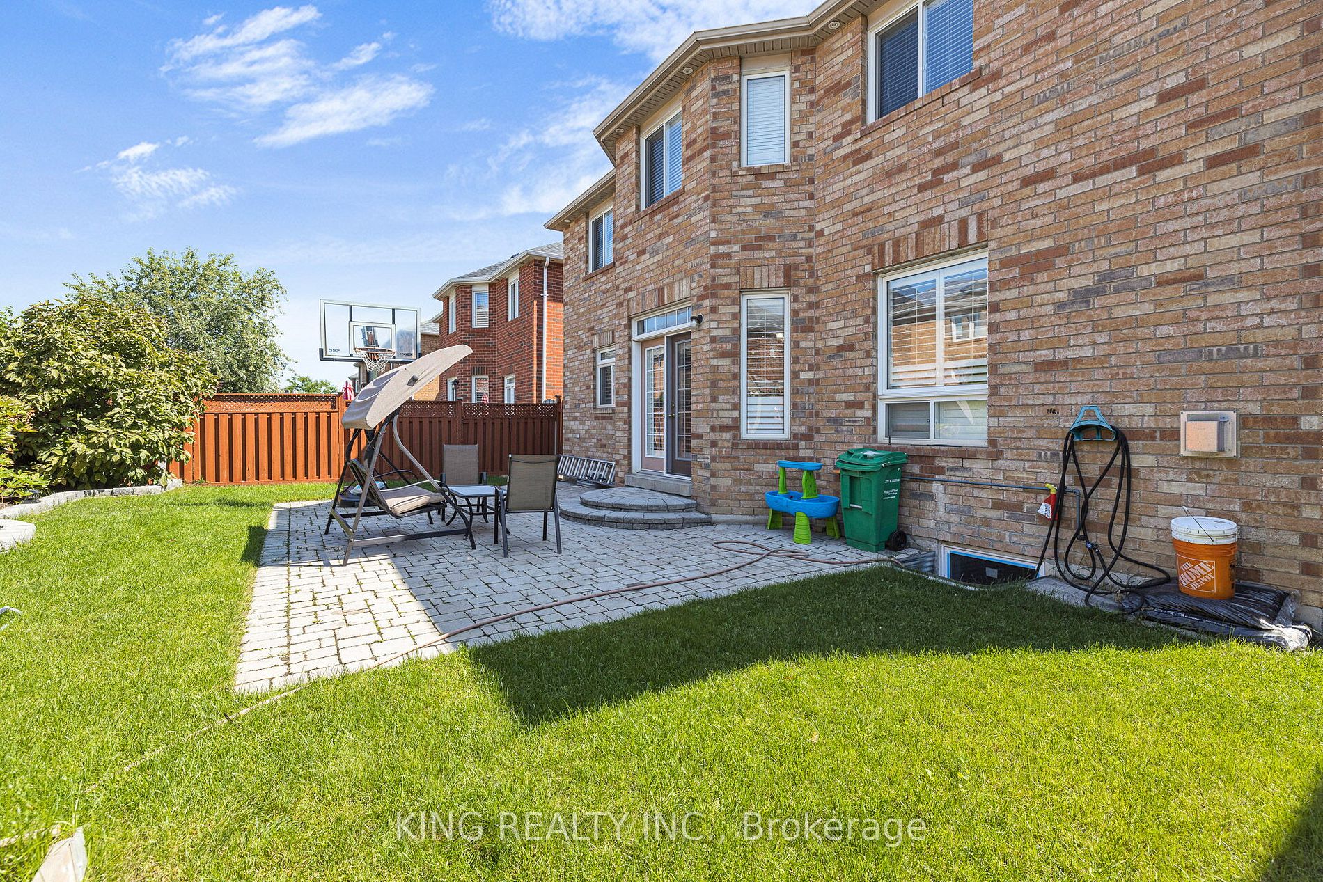 3153 Mission Hill Dr