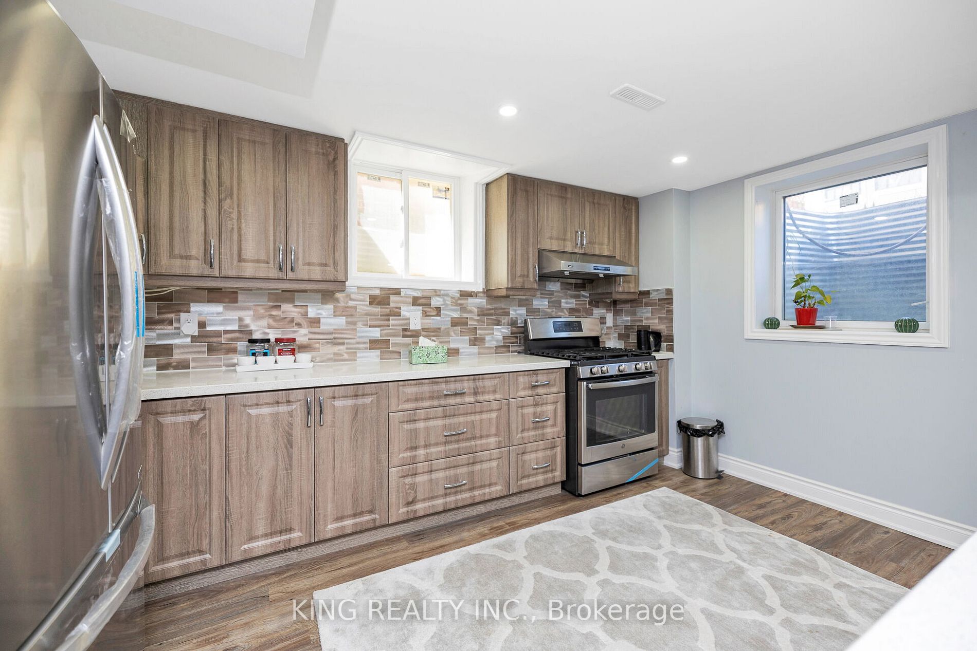 3153 Mission Hill Dr