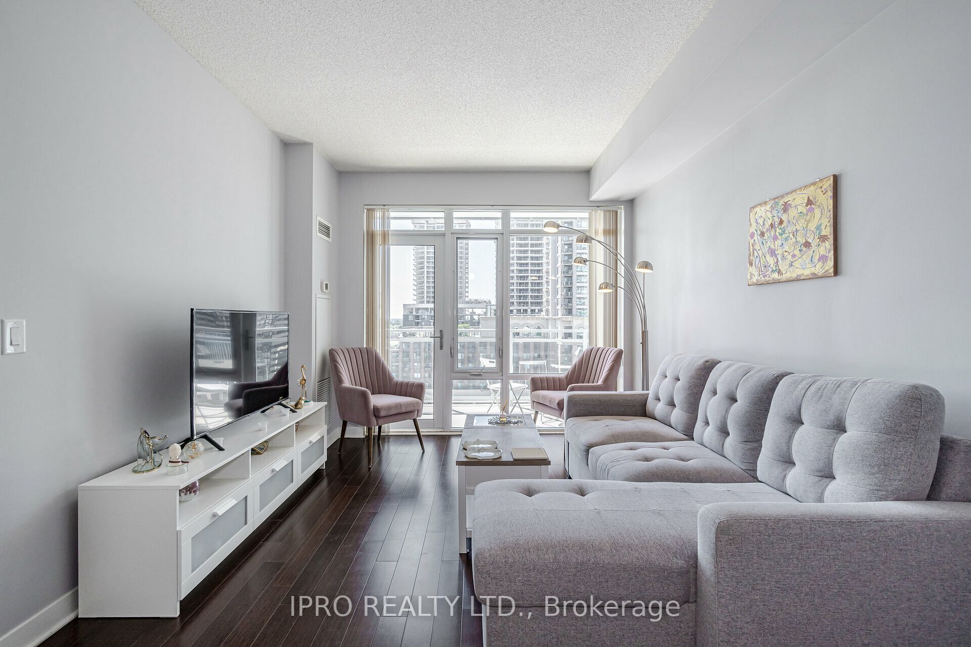365 Prince Of Wales Drive, #906