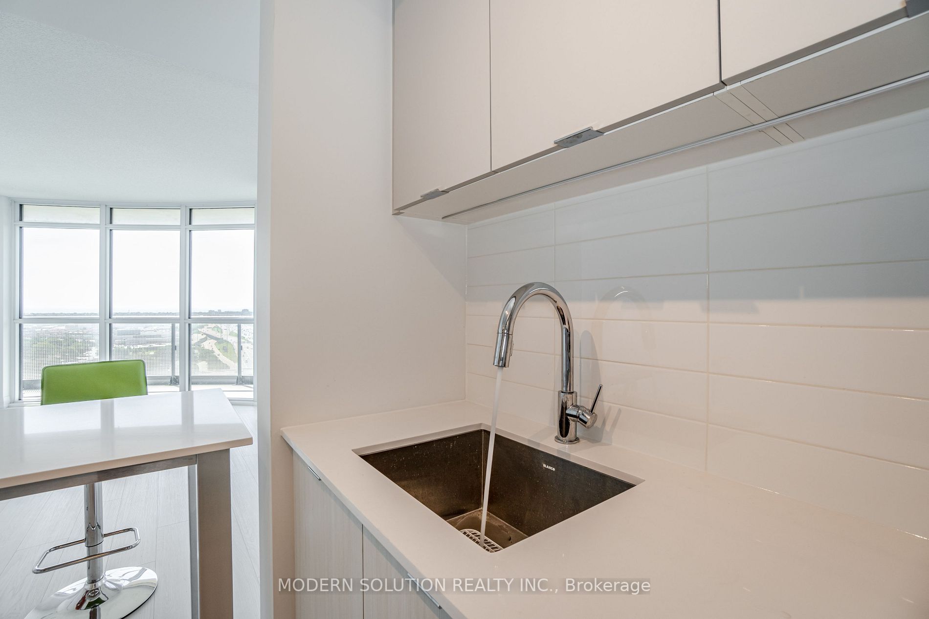 30 Gibbs Rd, #1709