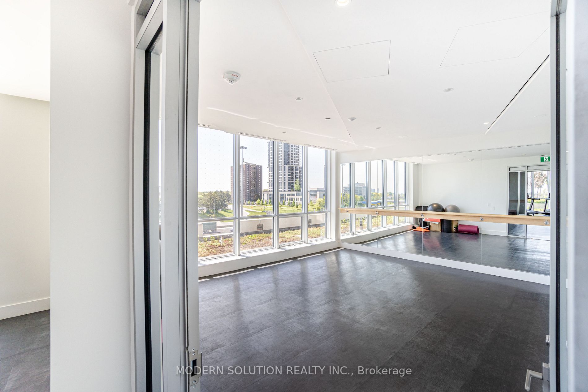 30 Gibbs Rd, #1709