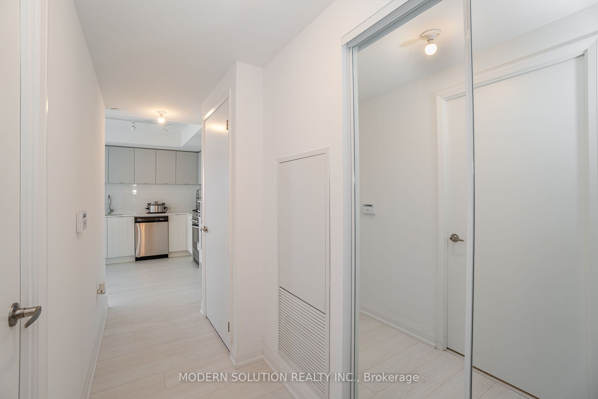 30 Gibbs Rd, #1709