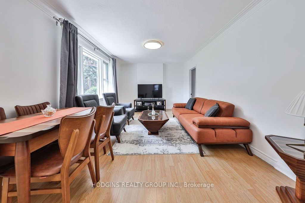 2575 Rugby Rd