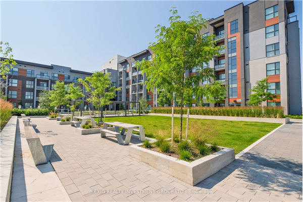 95 Dundas St W, Oakville