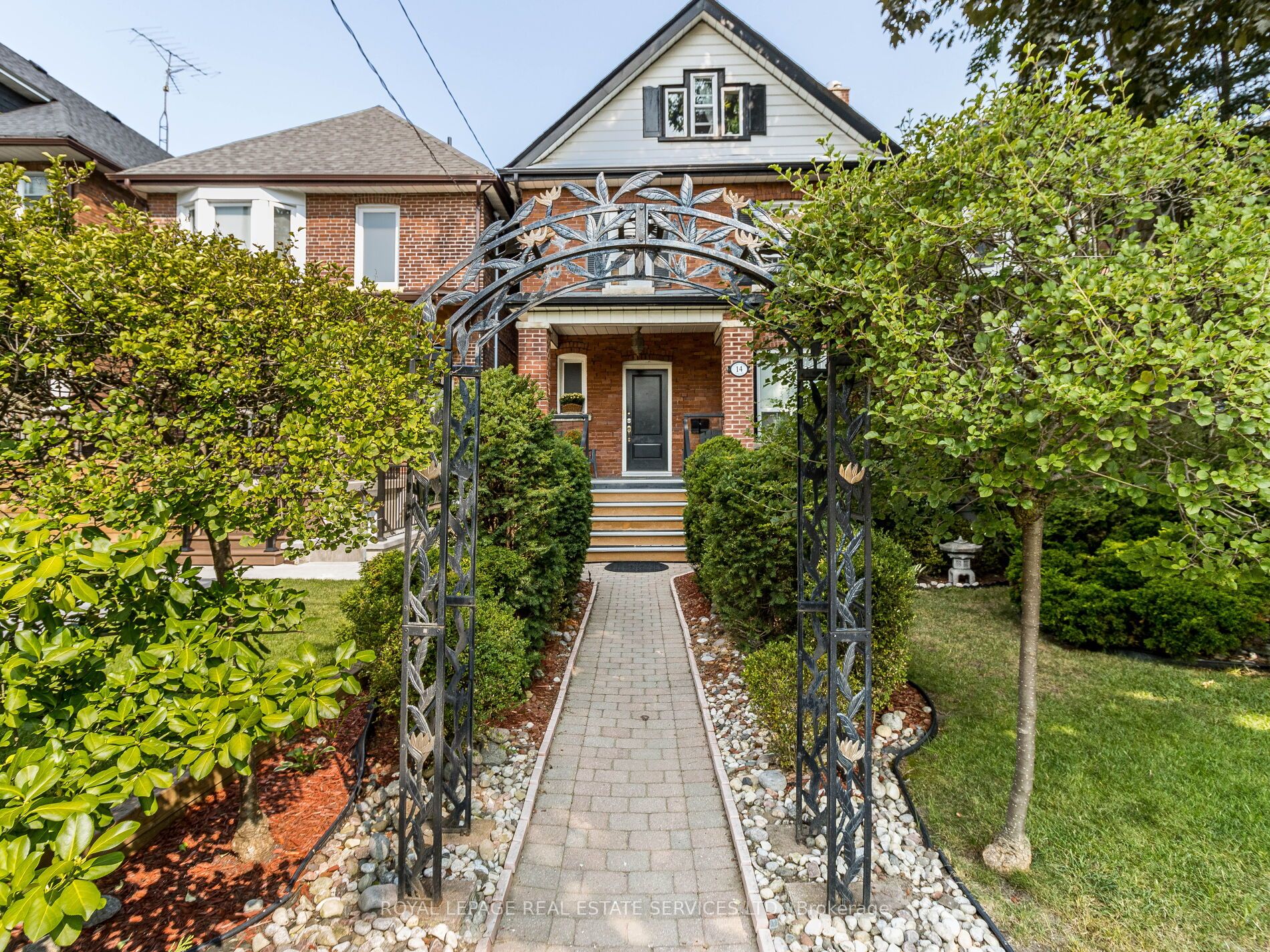 14 Glenlake Ave