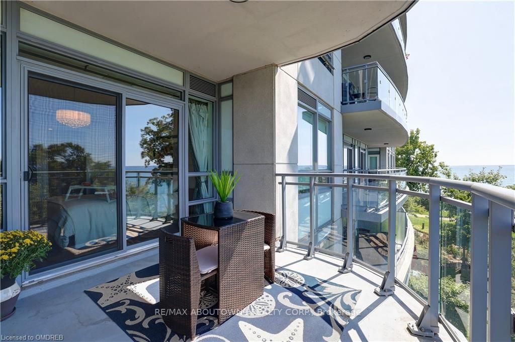3500 Lakeshore Road W, #321