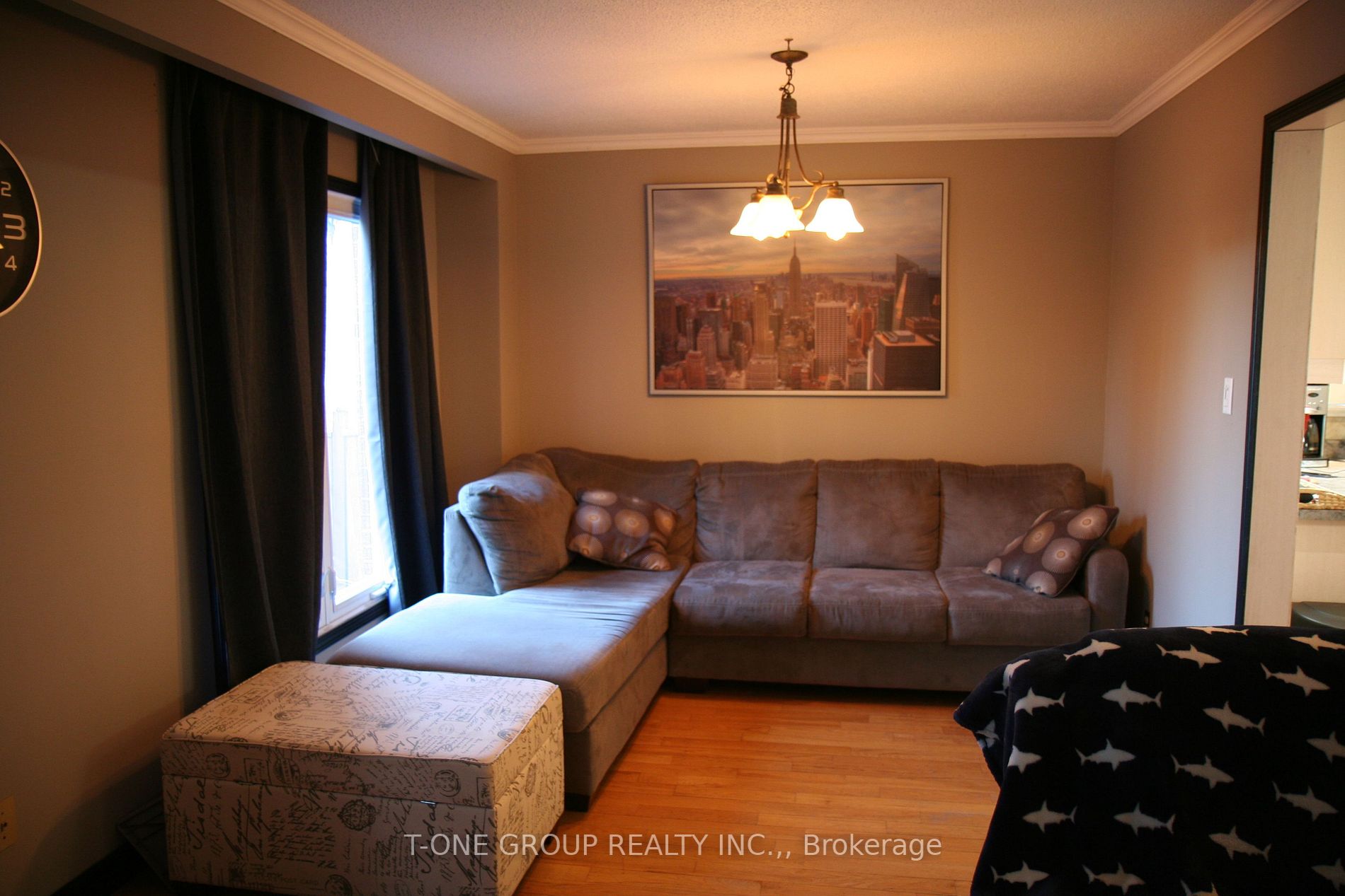 4250 Highgate Cres