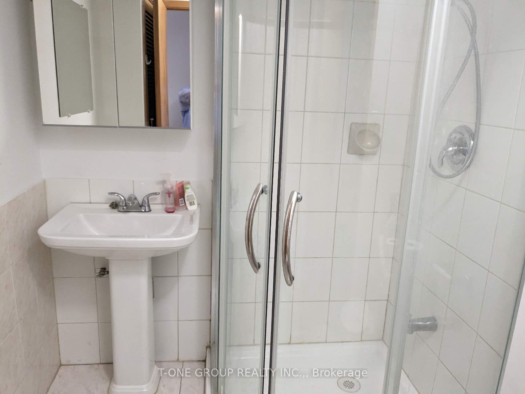 4250 Highgate Cres