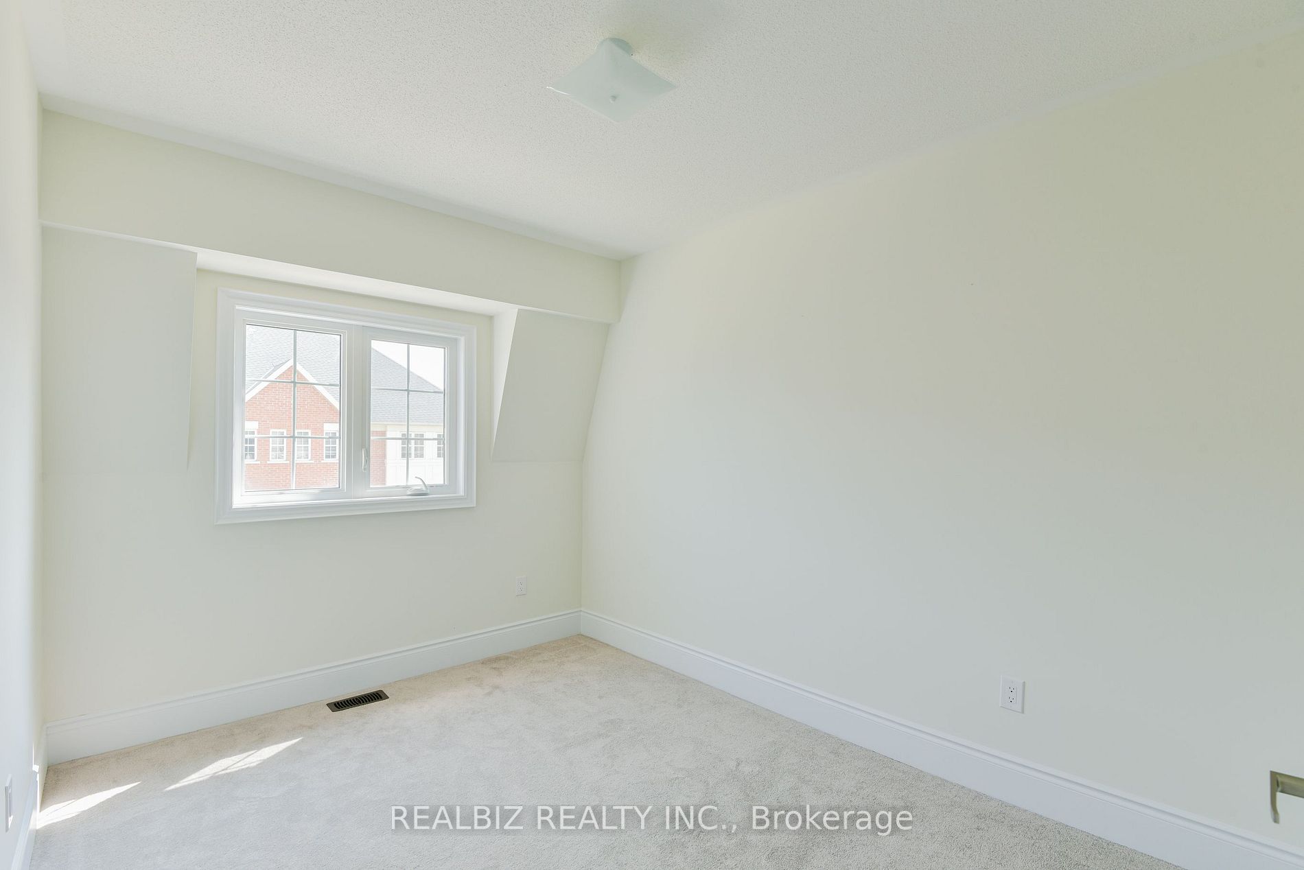 46 Fox sparrow Road