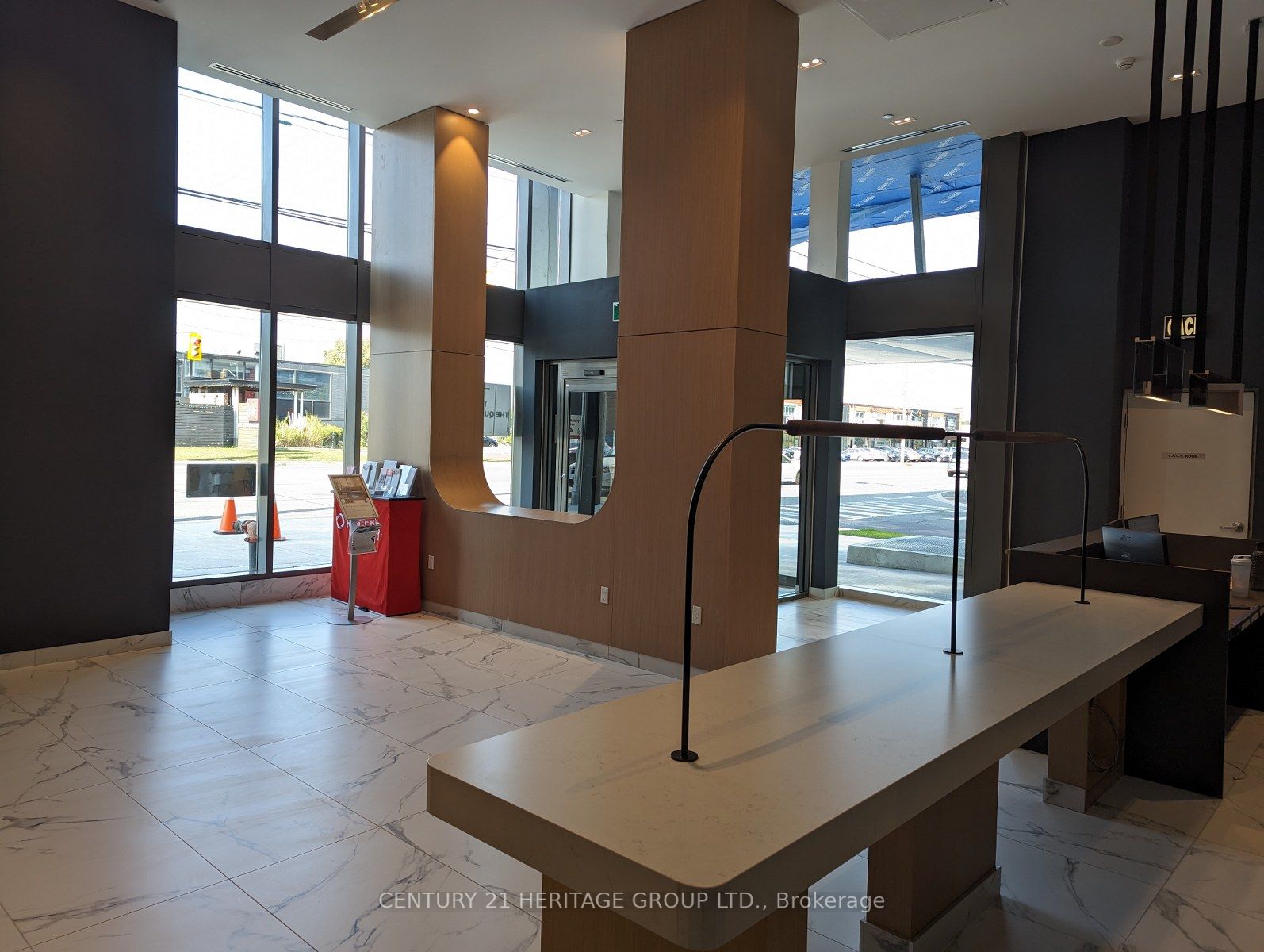 1195 The Queensway, #711
