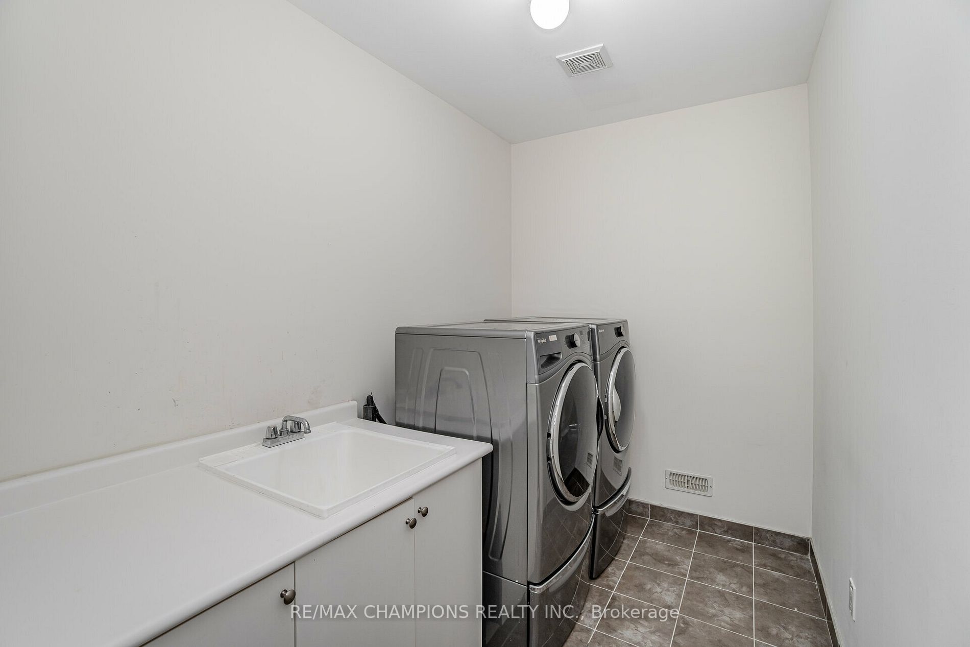 22 Hertonia St