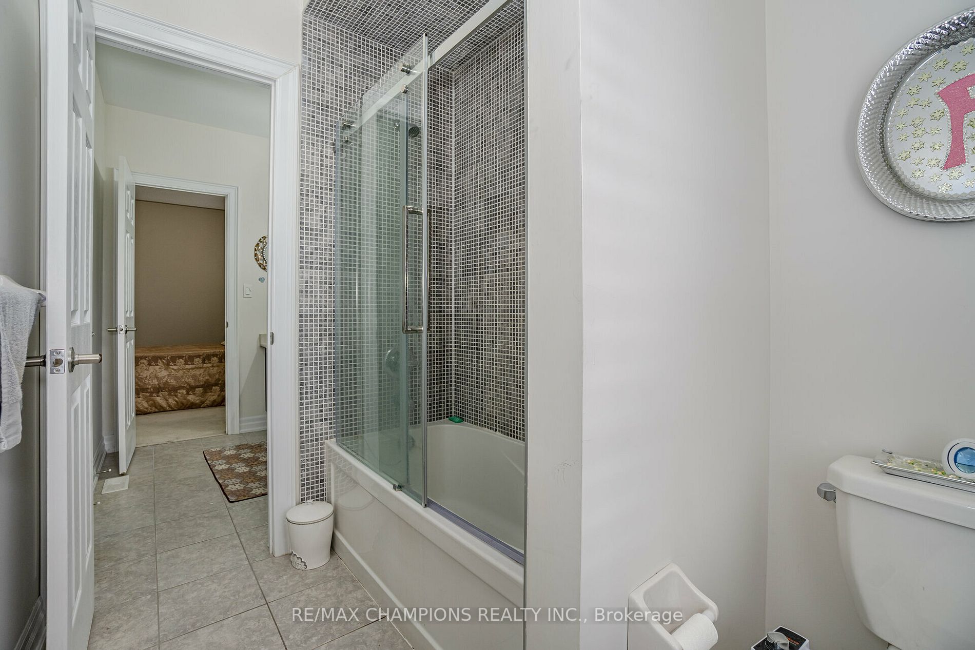 22 Hertonia St