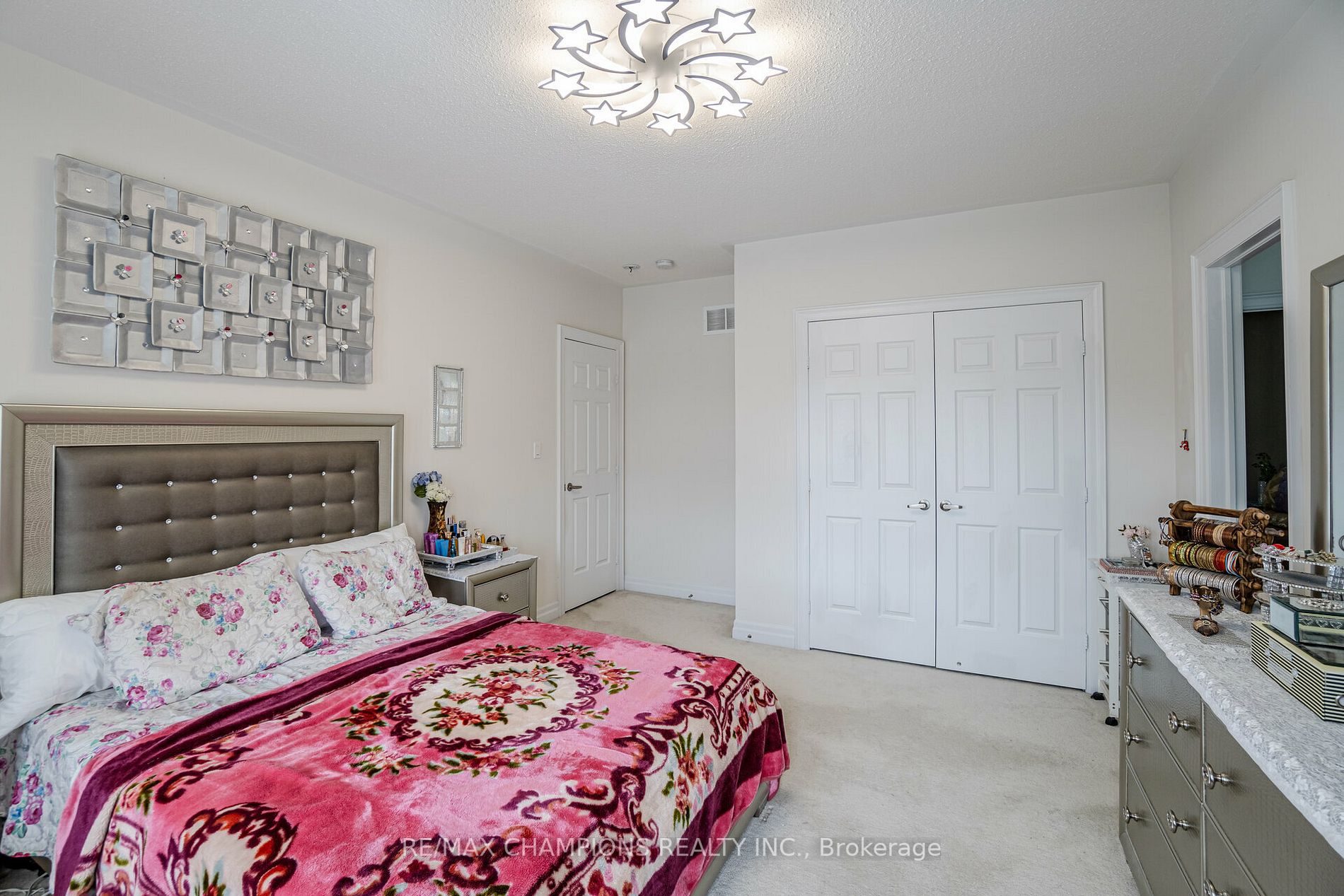 22 Hertonia St