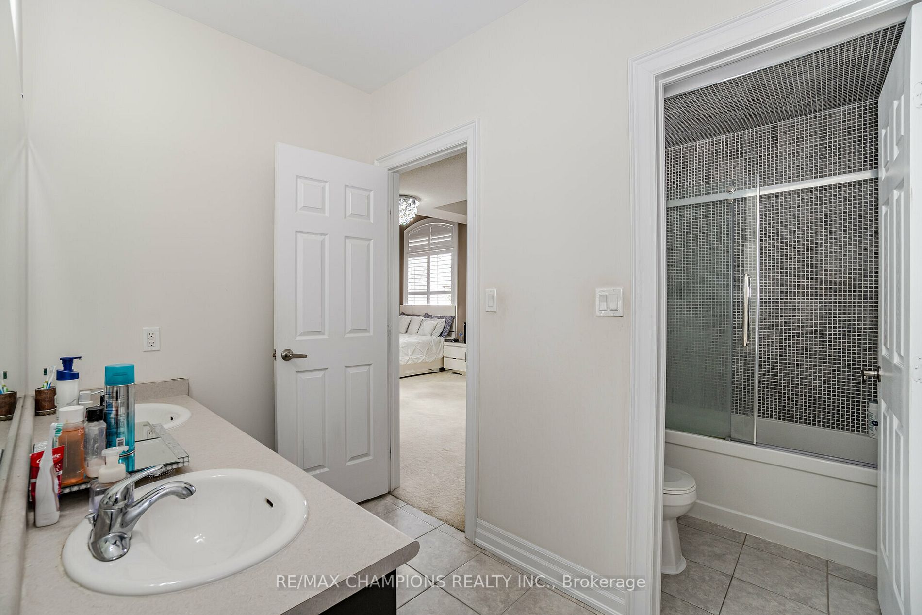 22 Hertonia St