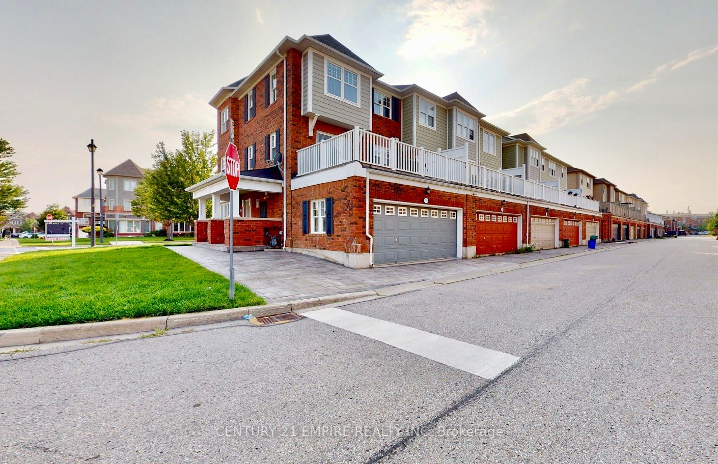 679 Holly Ave