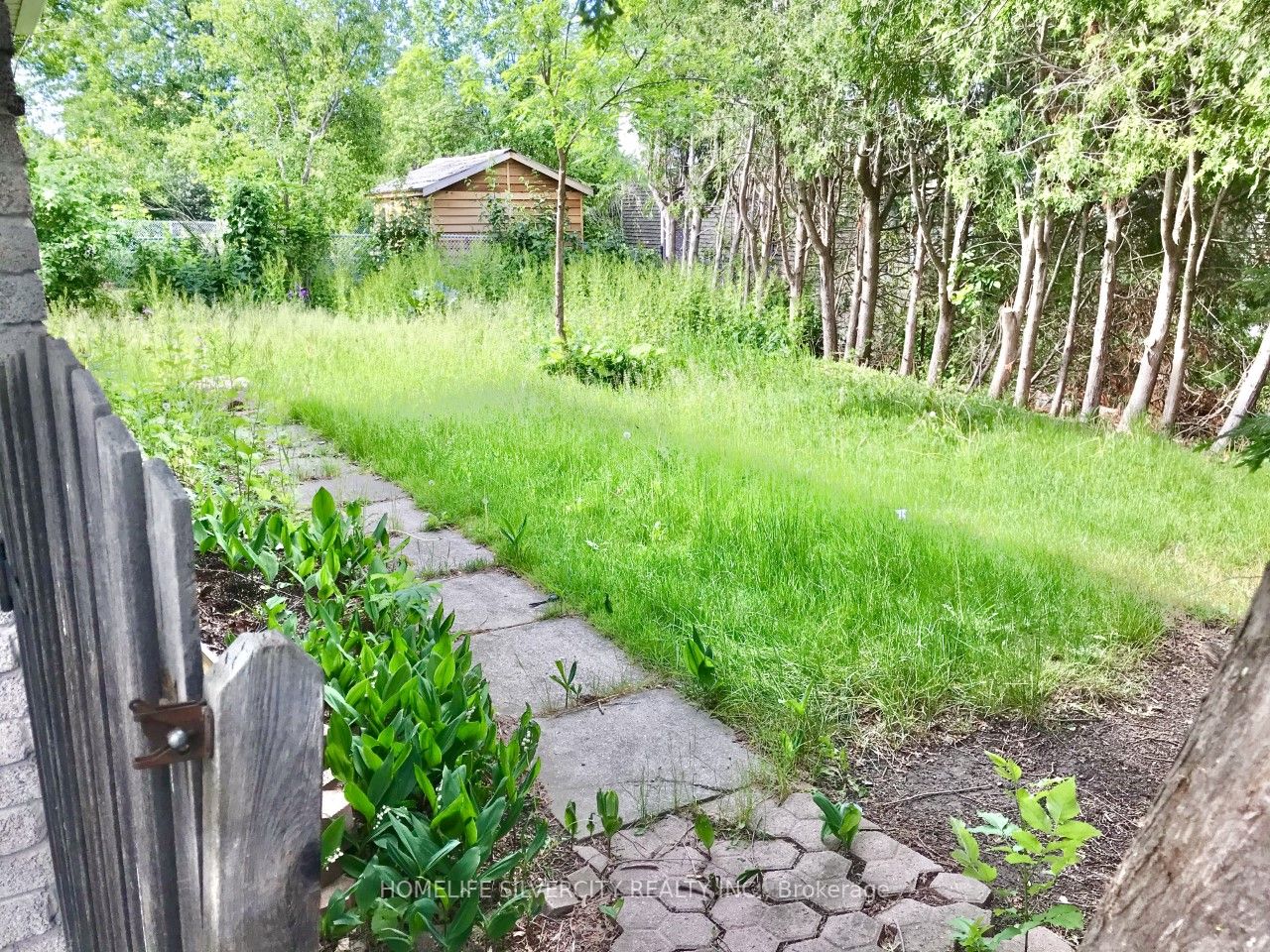 1 Jerome Cres