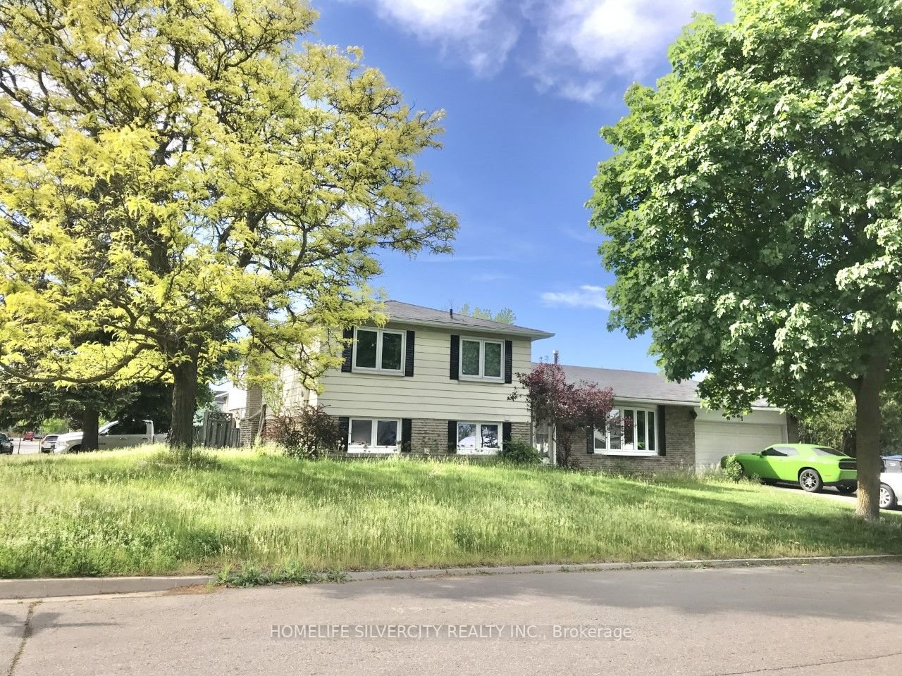 1 Jerome Cres