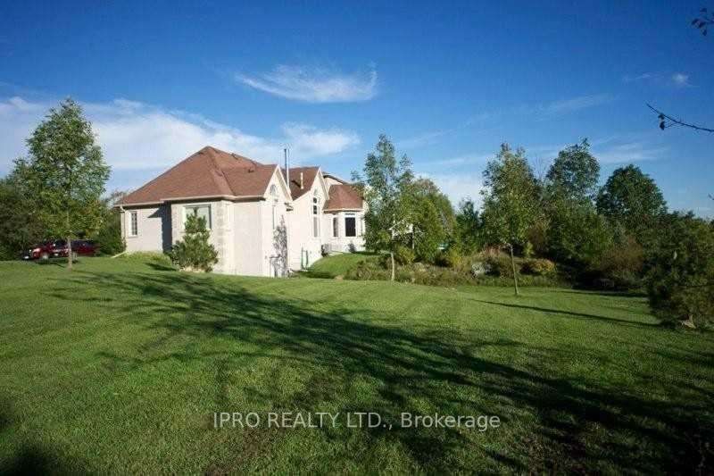 7 Deer Run Crescent