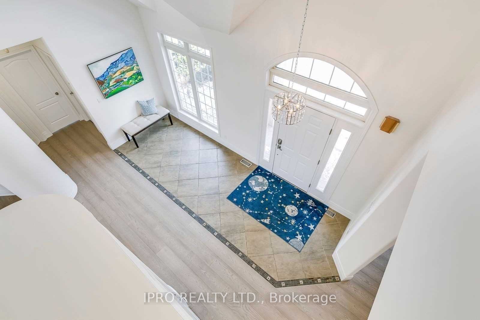 7 Deer Run Crescent
