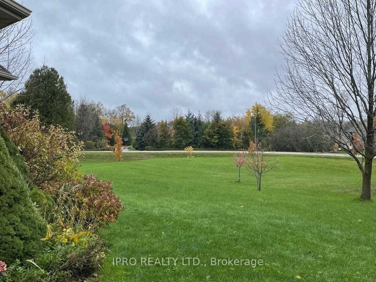 7 Deer Run Crescent