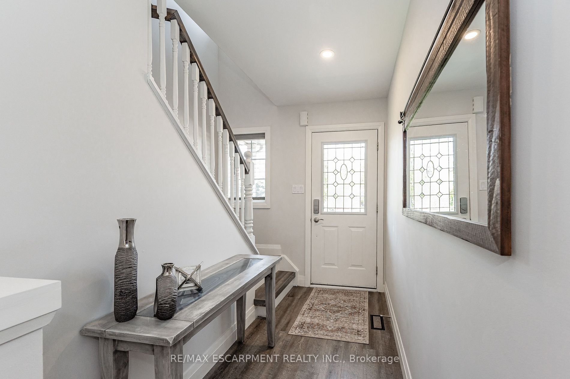 616 Angela Crt