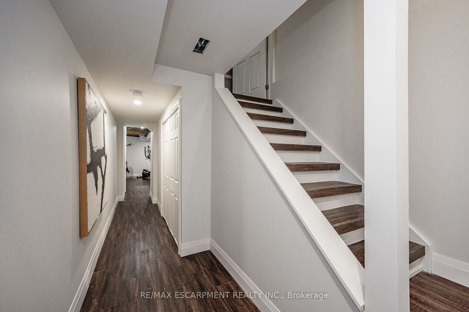 616 Angela Crt