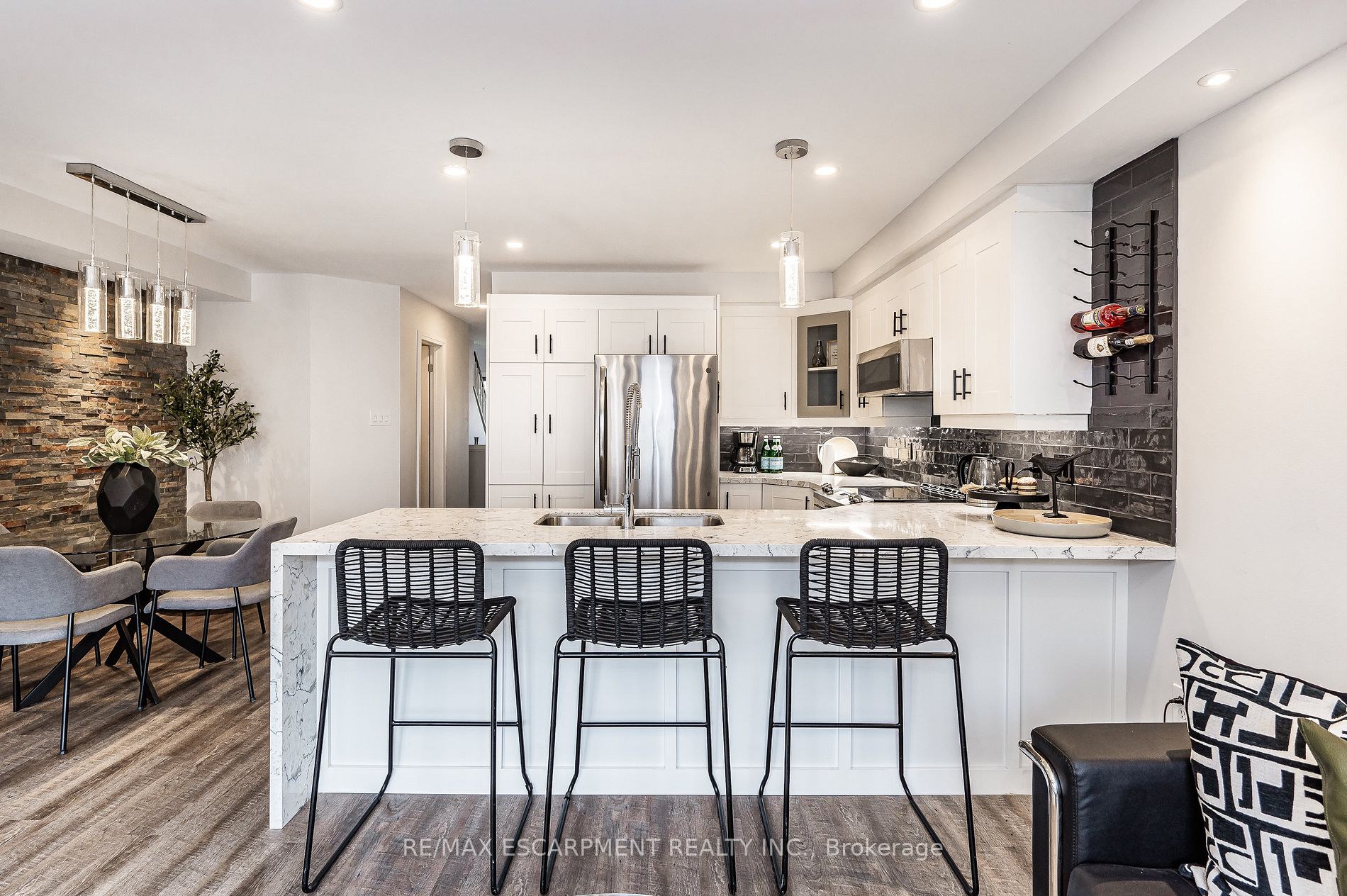 616 Angela Crt