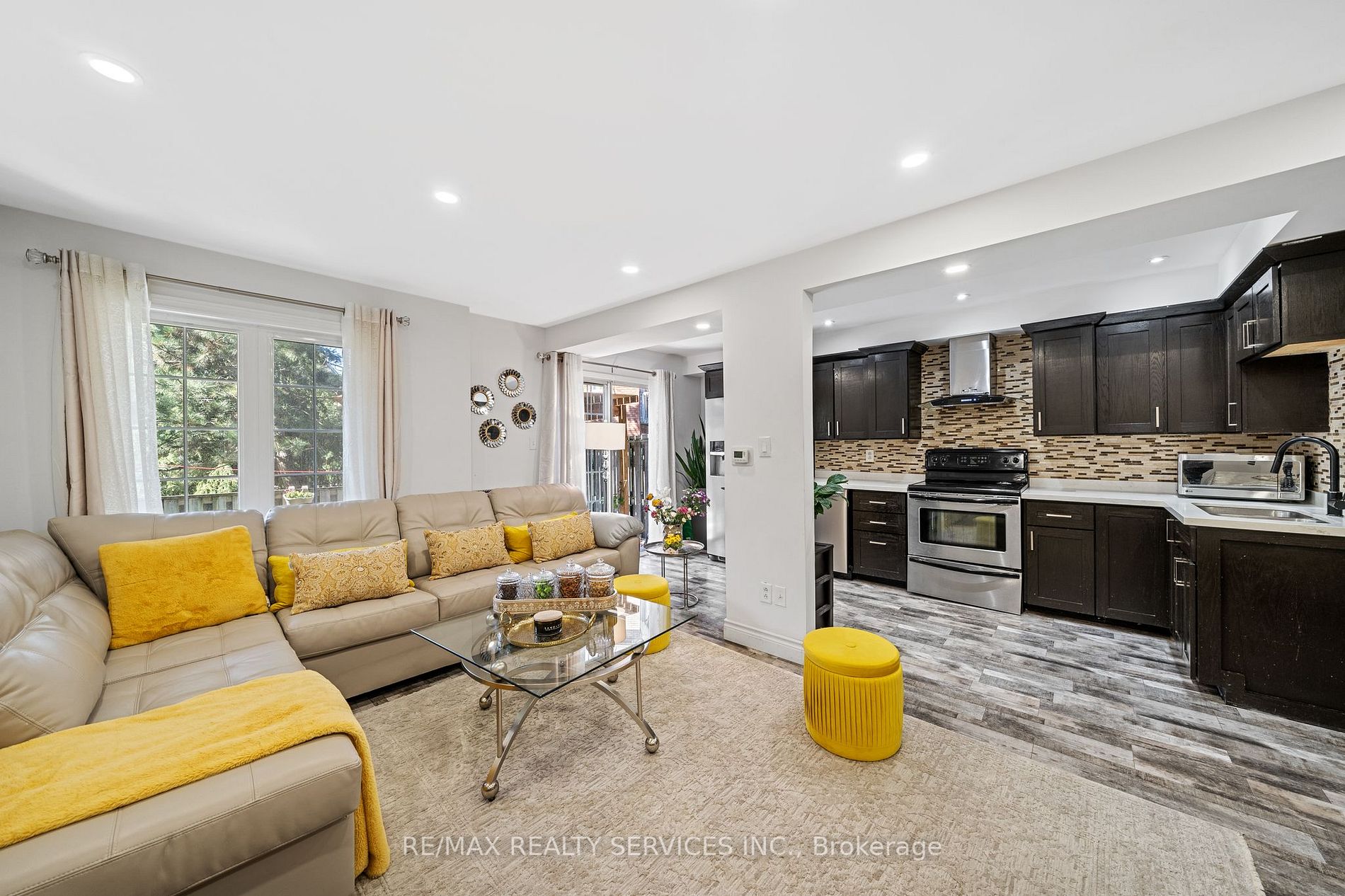 6950 Tenth Line W, #94