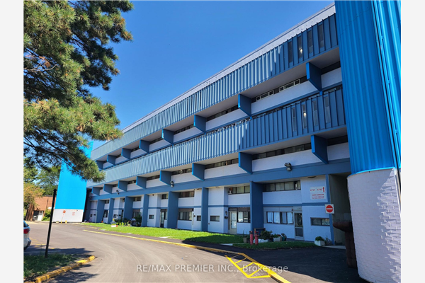 4689 Jane St, Toronto