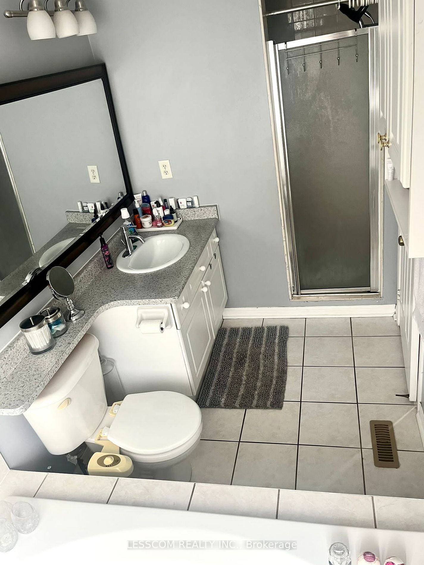 4 Cogswell Cres