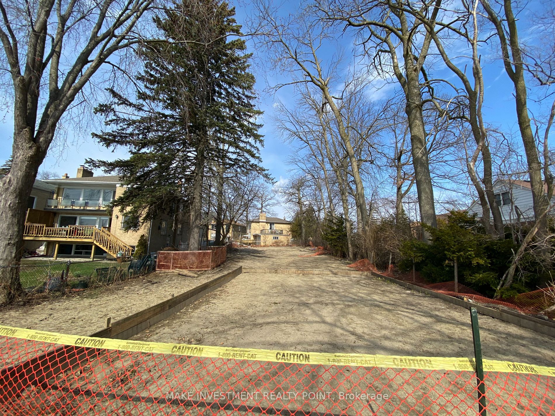 9 Carlis Place