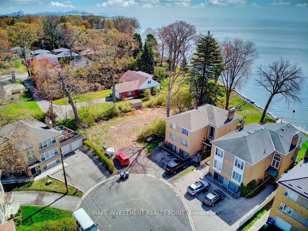 9 Carlis Place