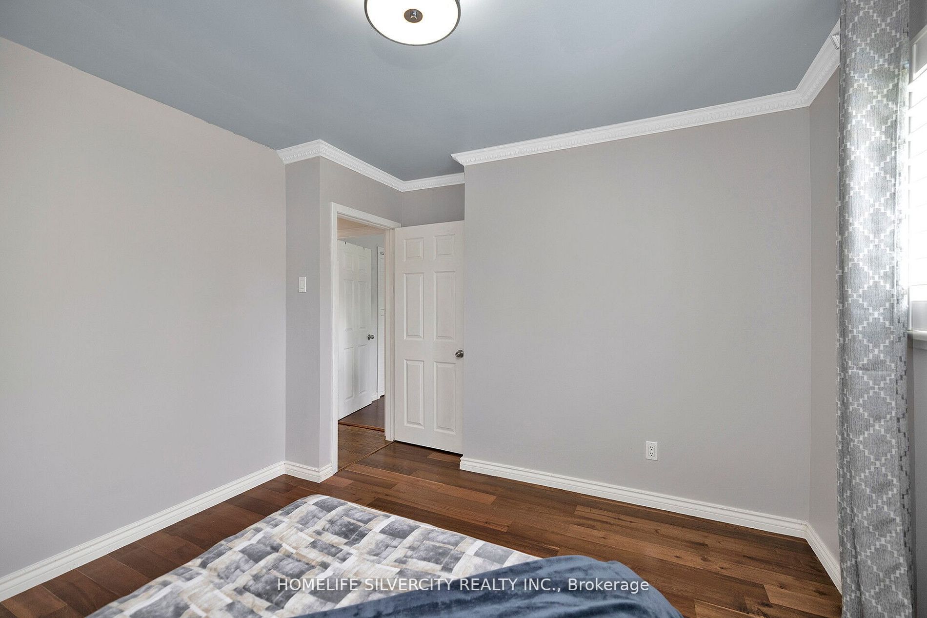 38 Inglewood Dr