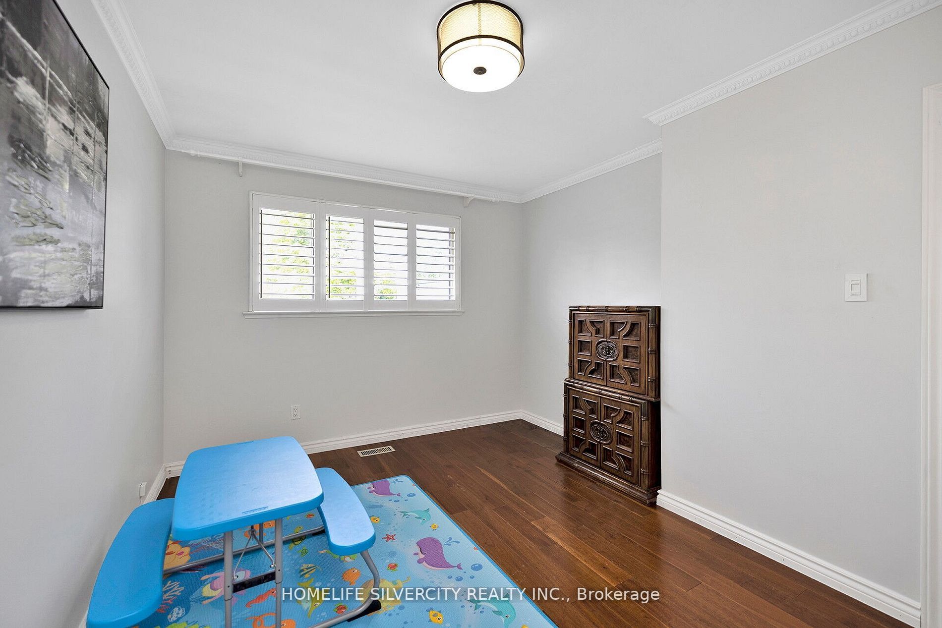 38 Inglewood Dr