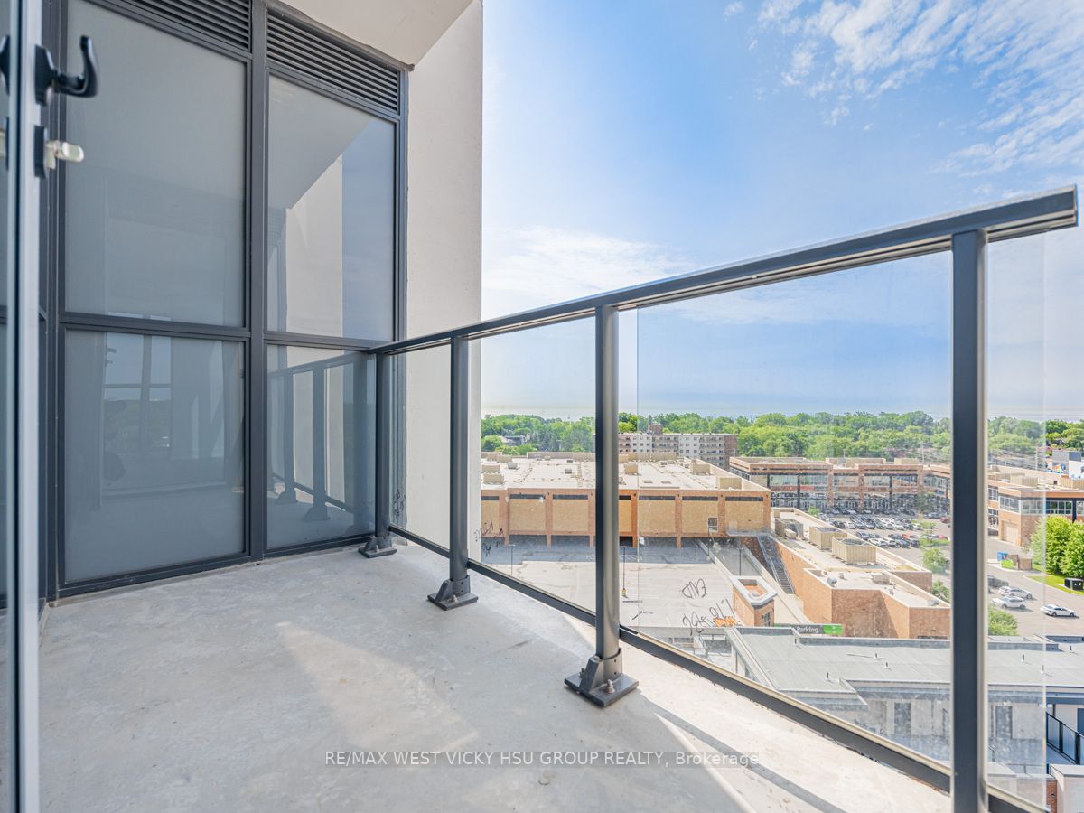 1063 Douglas Mccurdy Comm Circ, #1006