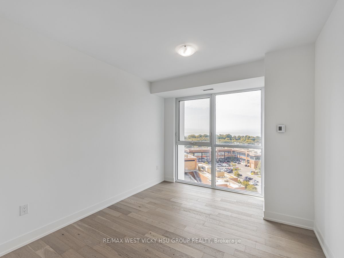 1063 Douglas Mccurdy Comm Circ, #1006