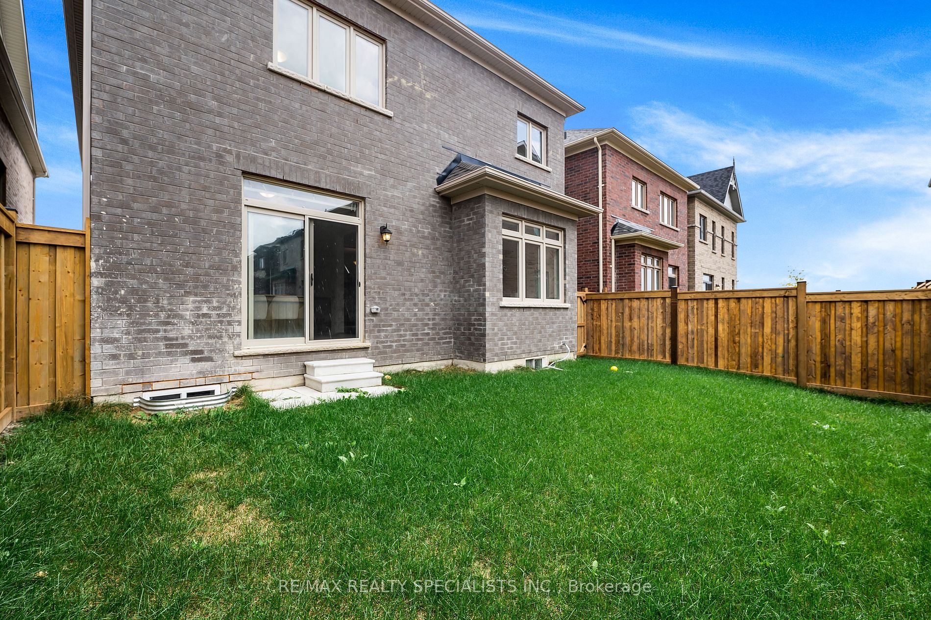 6 Thornvalley Terr N