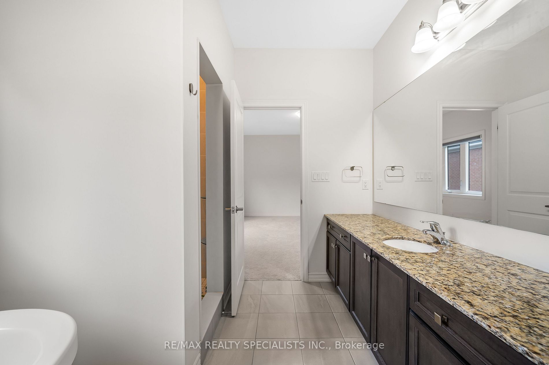 6 Thornvalley Terr N
