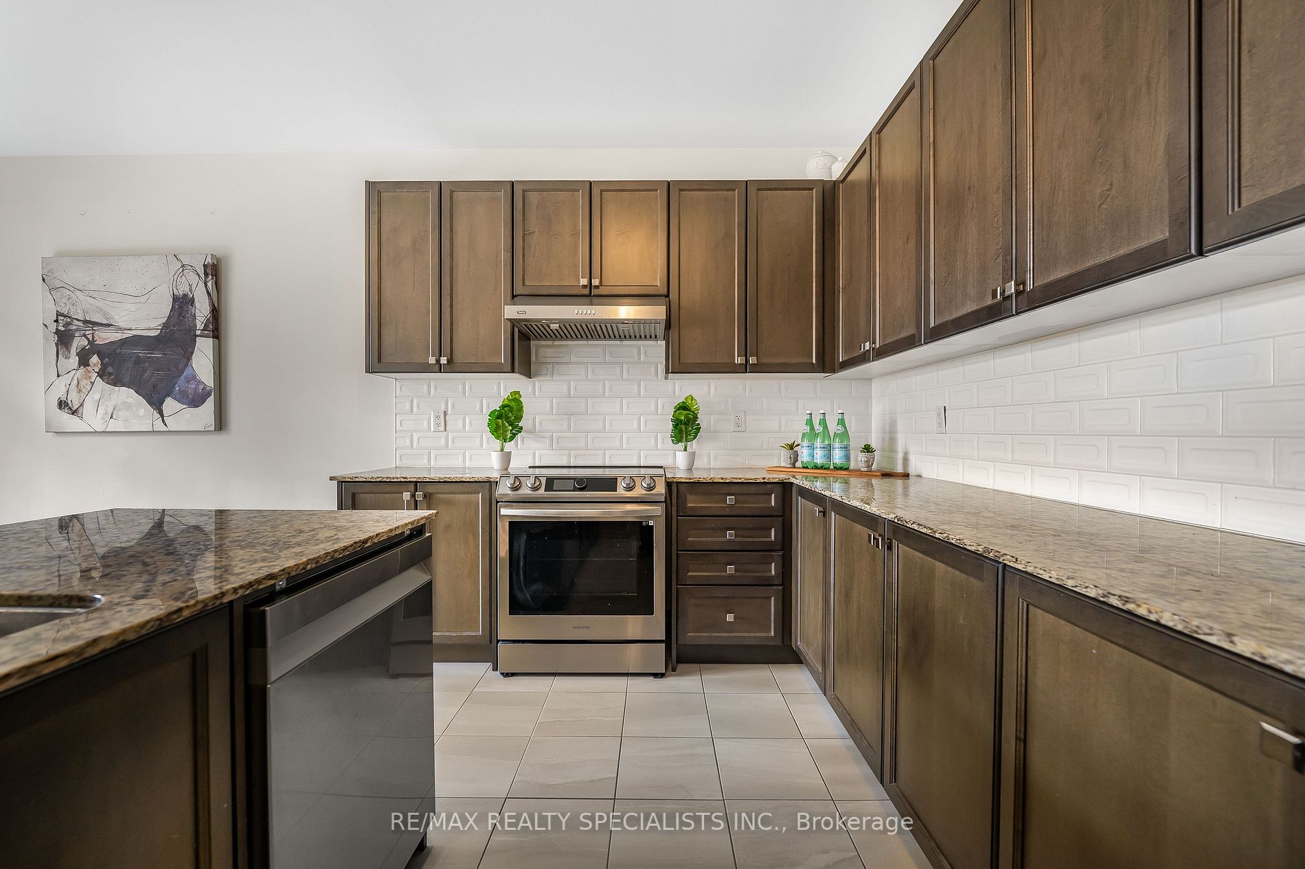6 Thornvalley Terr N