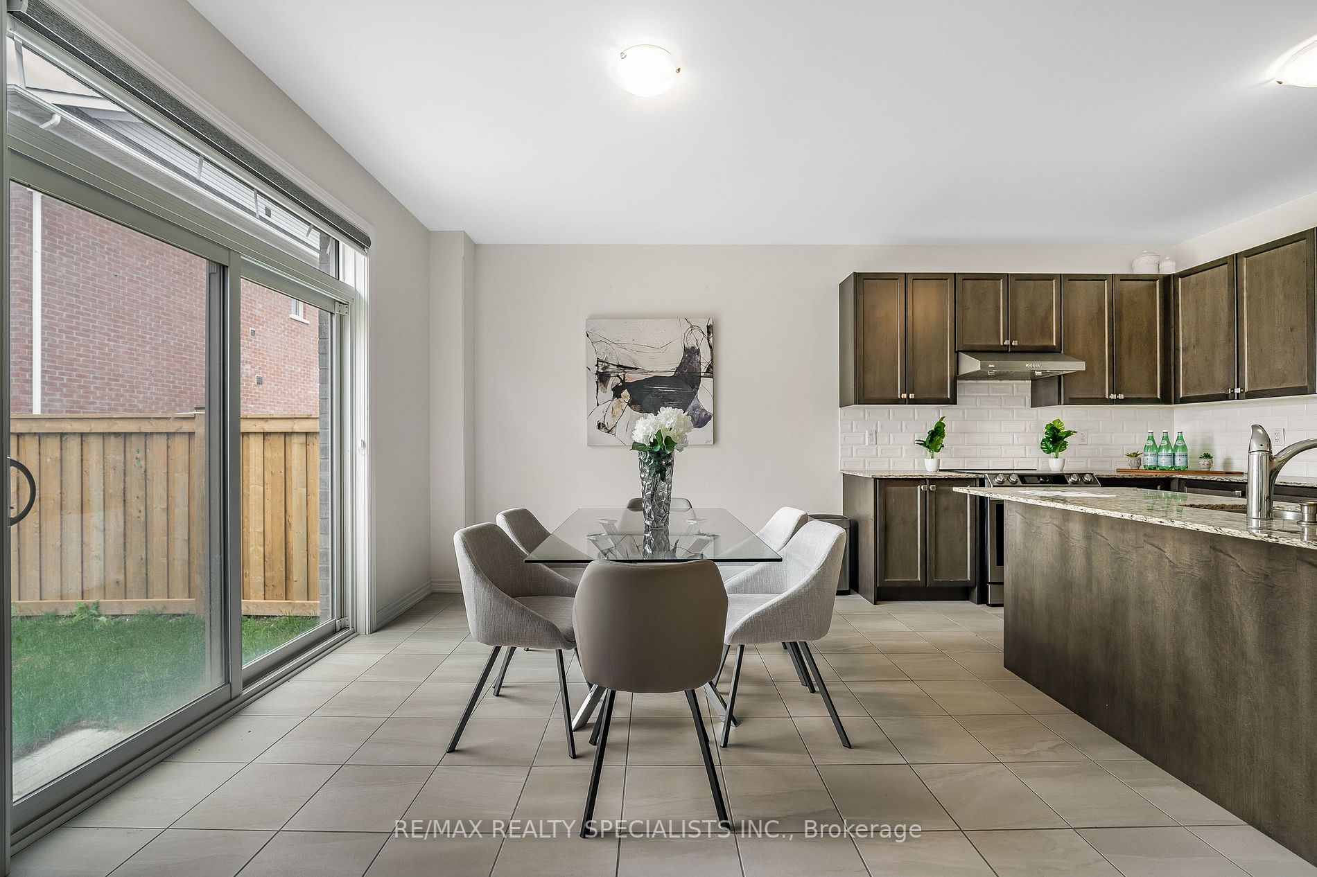 6 Thornvalley Terr N