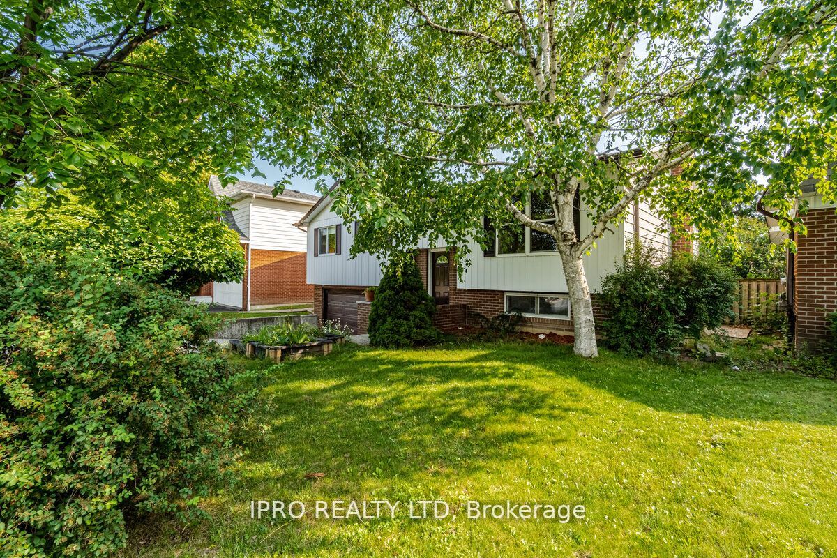 219 Rutherford Road N