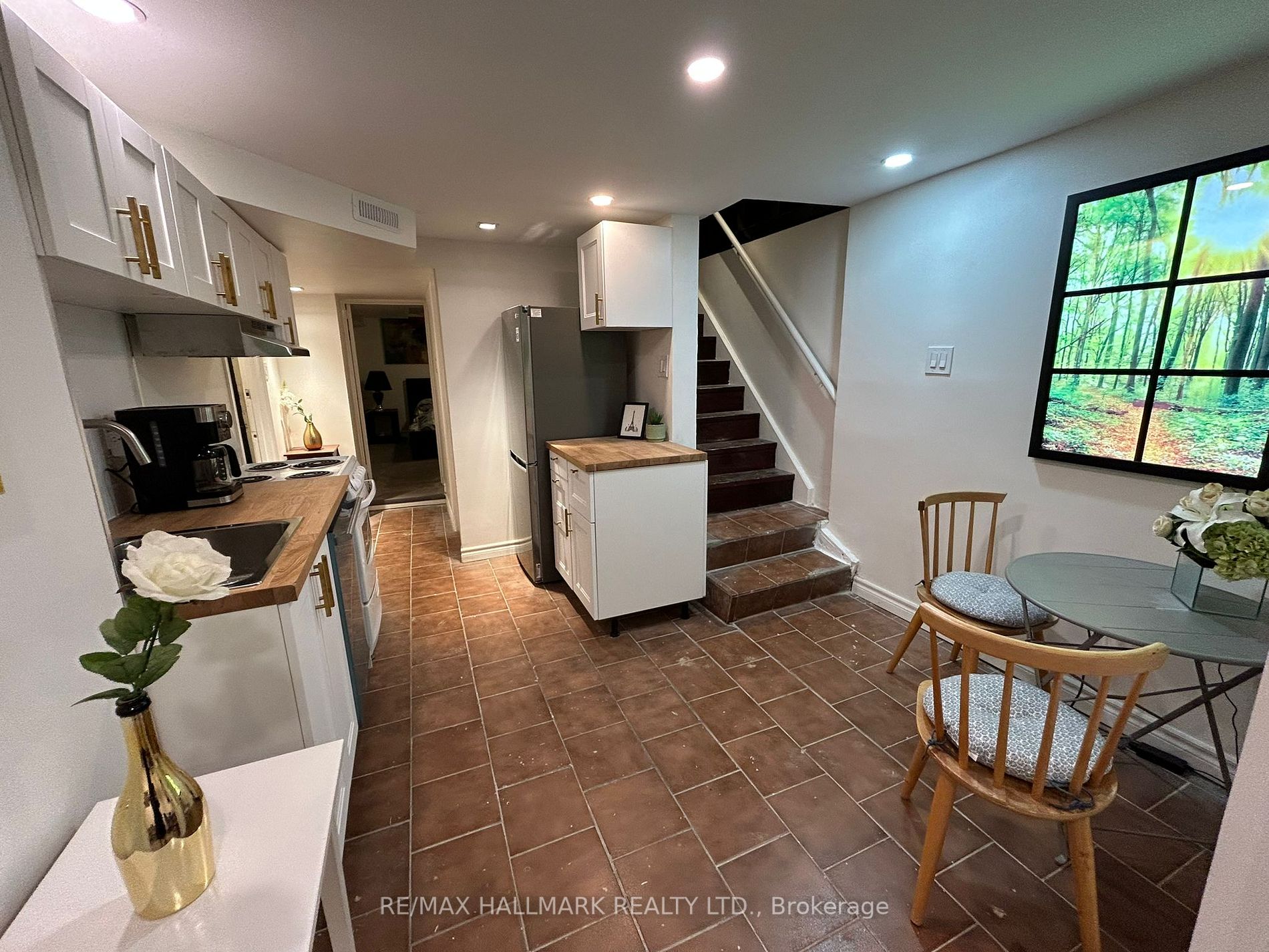266 Weston Rd, #Lower